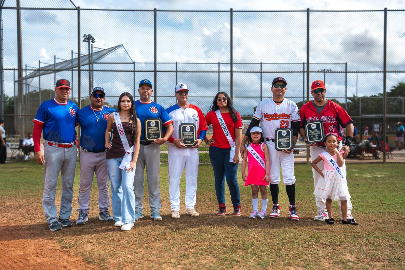 Reconocimiento oficial a los managers por hacer posible la Primera Copa LSL50